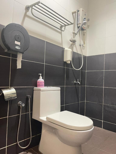 Bathroom 4, Ze Xiang Hotel - Desa Jaya Ikea Self Check in, Johor Bahru