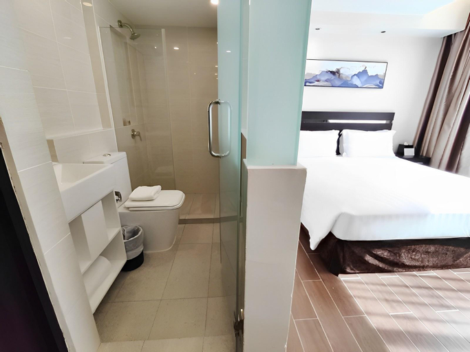 Bathroom 6
