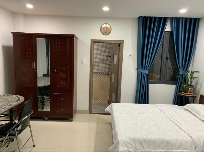 Bedroom 2, Royal Room with airy & spacious balcony, Ho Chi Minh City
