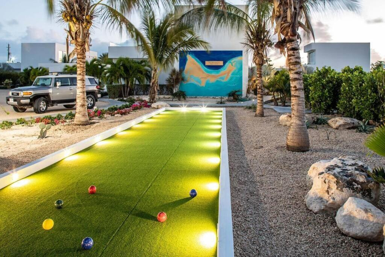 Others 5, Oceanside 3 Bedroom Luxury Villa with Private Pool, 500ft from Long Bay Beach -V5