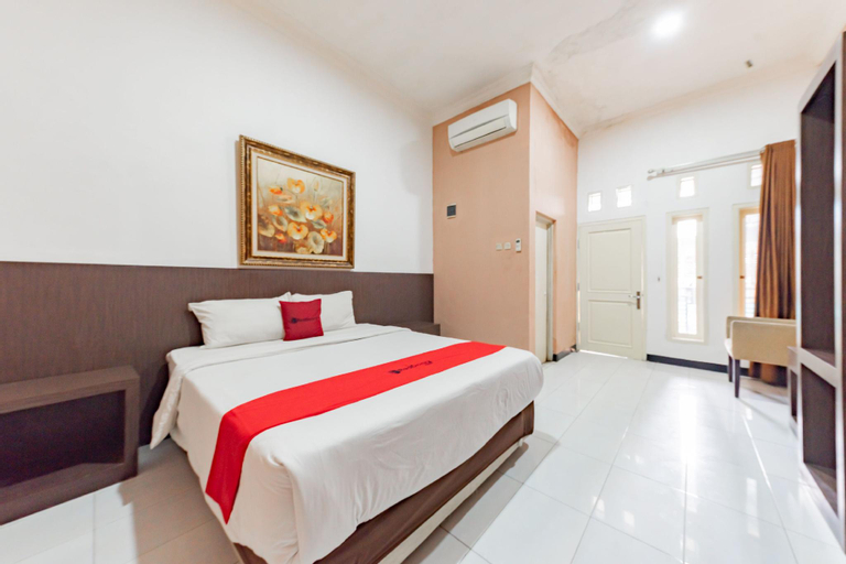 Bedroom 8