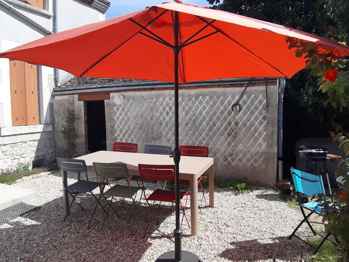 Others 3, Gite cosy pres d'Orleans avec jardin, parking, et equipements complets, Loiret