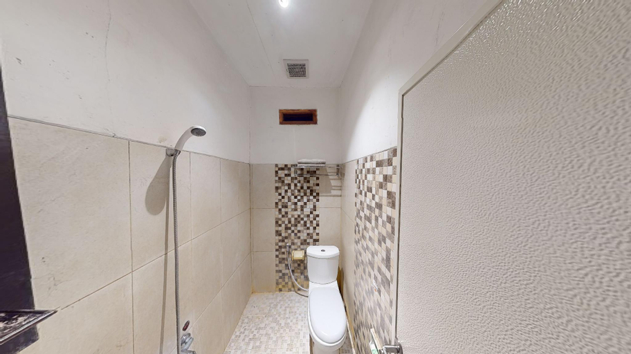 Bathroom 4