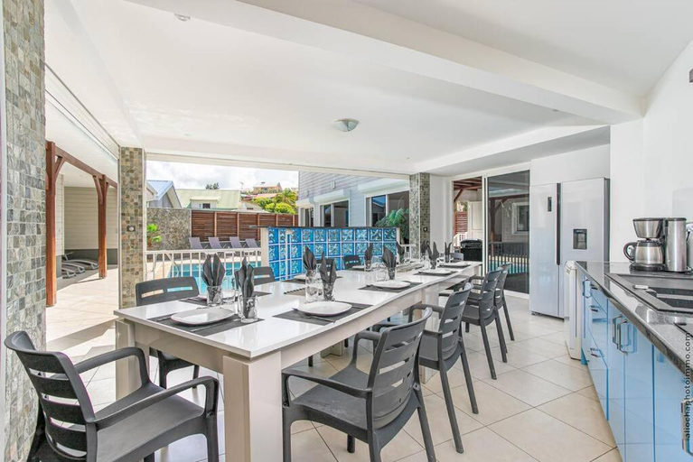 Food & Drinks, Villa Kaju, Basse-Pointe
