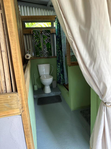 Others 4, Lily Pad lodge Ocean View
