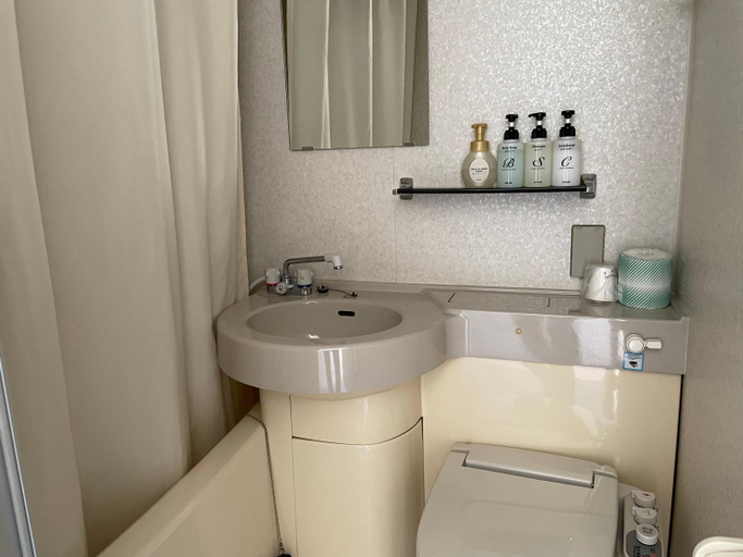 Bathroom 2, Shonan Relief, Yokosuka