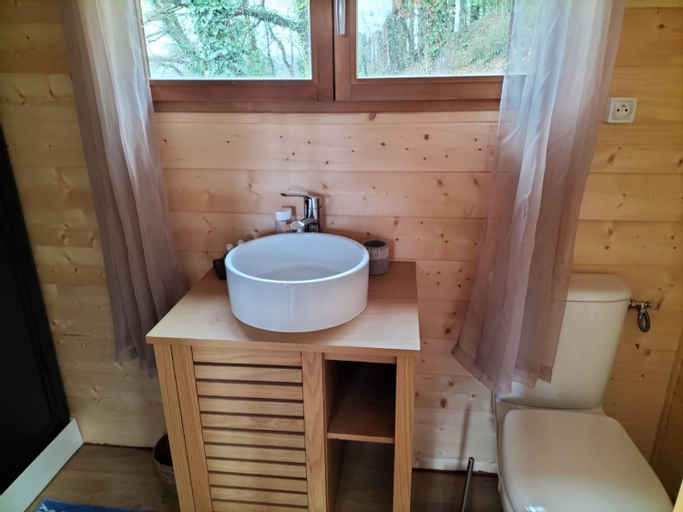 Bathroom 17