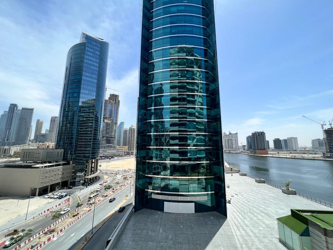 Others 4, Lux Studio in Downtown w big balcony & canal view, Dubai