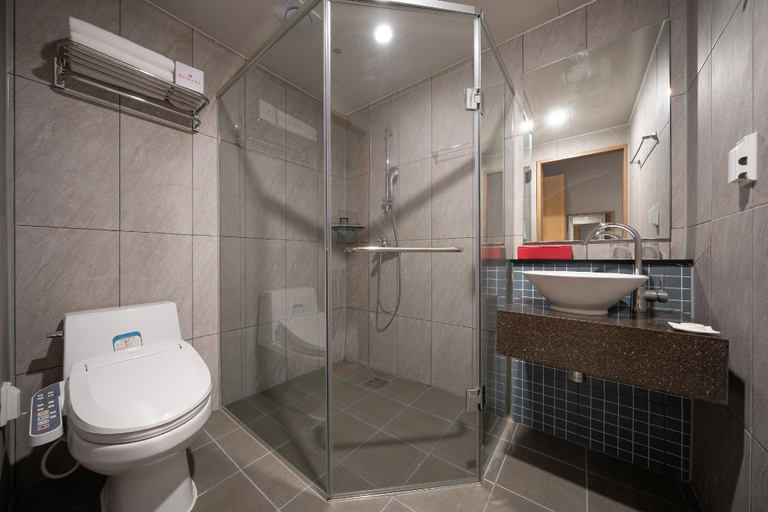 Bathroom 3