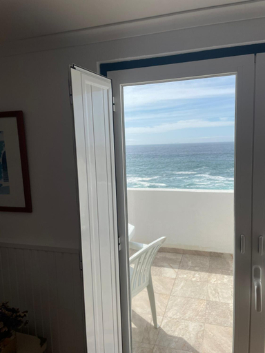 Others 5, Casa das Mares 2, Peniche