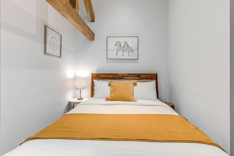 Bedroom 3, Gorgeous 3 Bedroom 2-floor Old Townhouse, Communauté-Urbaine-de-Québec