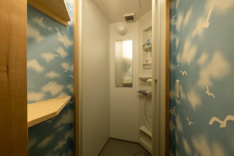 Bathroom 3, 信州善光寺 薬王院, Nagano