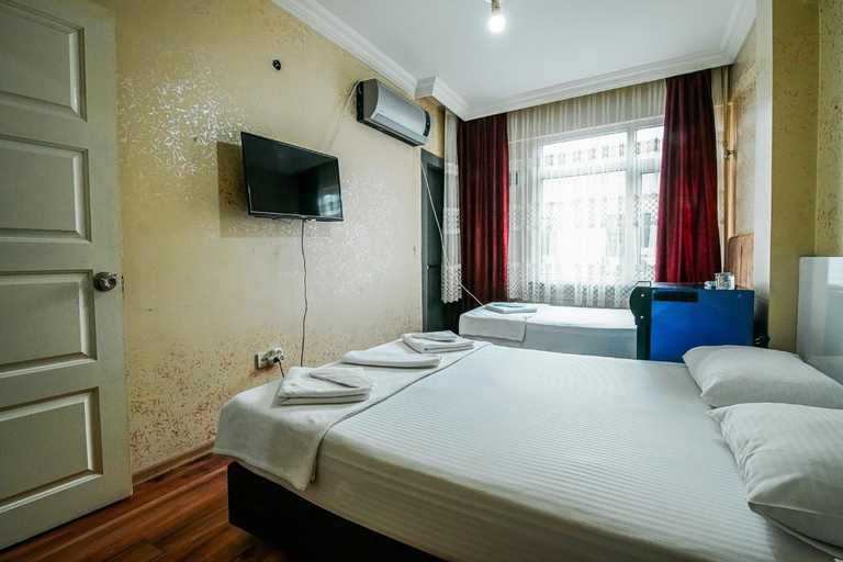Bedroom 2, SAHRA OTEL, Kadıköy