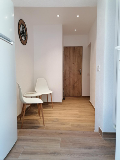 Others 5, apartament Stefi, Tuzla