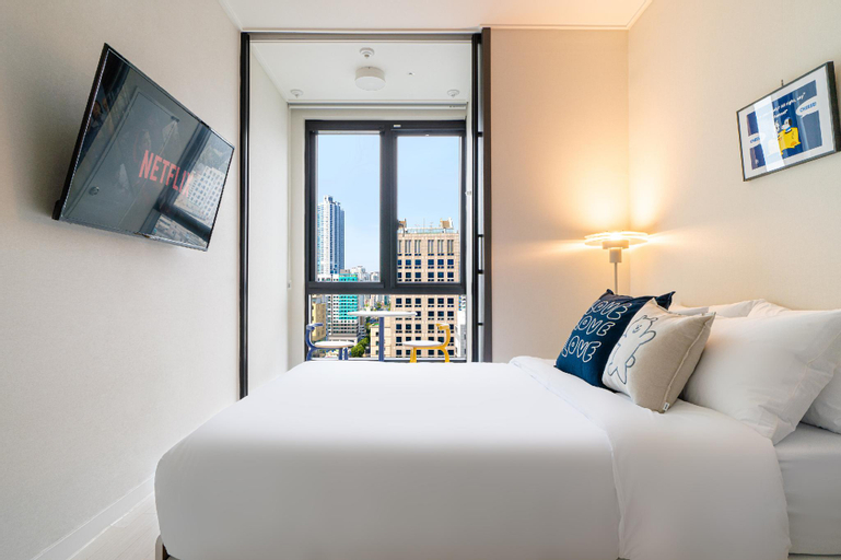 Bedroom 8