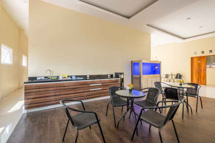 Food & Drinks, Darmo Residence, Bandung