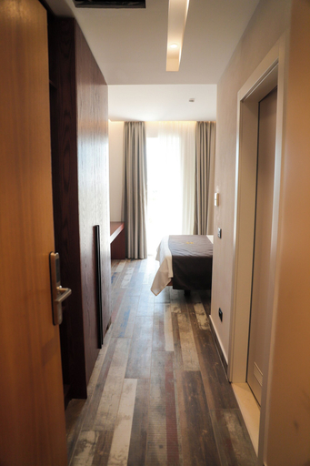 Bedroom 4, Hotel Albulena, Kurbinit