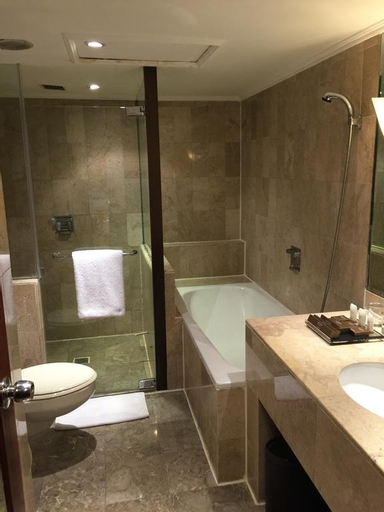 Bathroom 7
