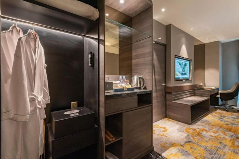 Bathroom 27