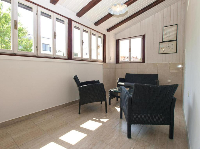 Others 4, Apartment 762, Medulin