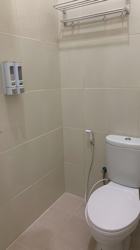 Bathroom, Villa Pandhawa Gangsar, Malang