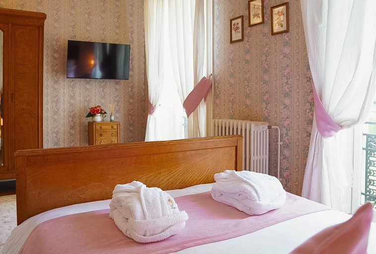 Bedroom 4, Château de Saint-Germain, Saône-et-Loire