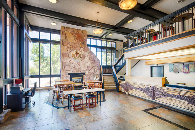 Public Area 2, Red Lion Inn and Suites Missoula, Missoula