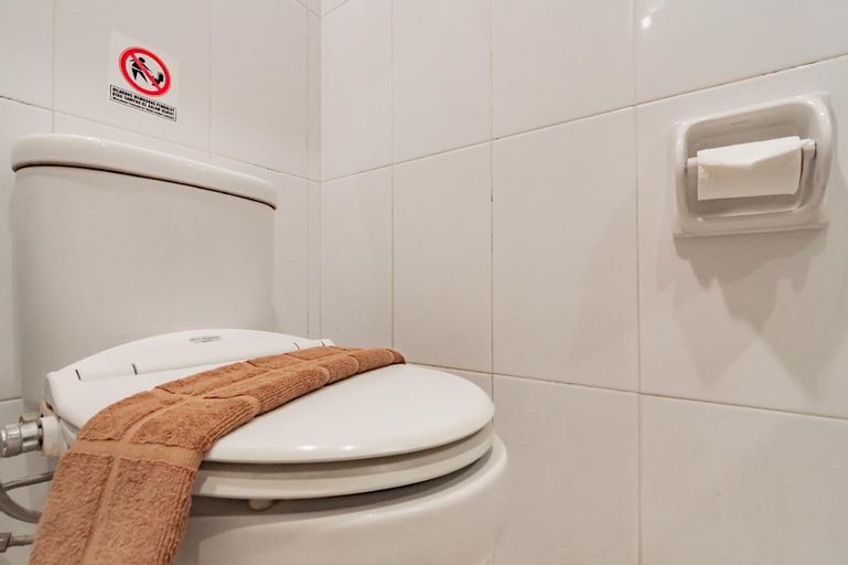 Bathroom 8