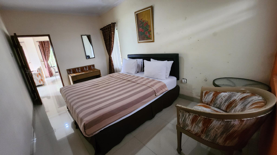 Bedroom 12