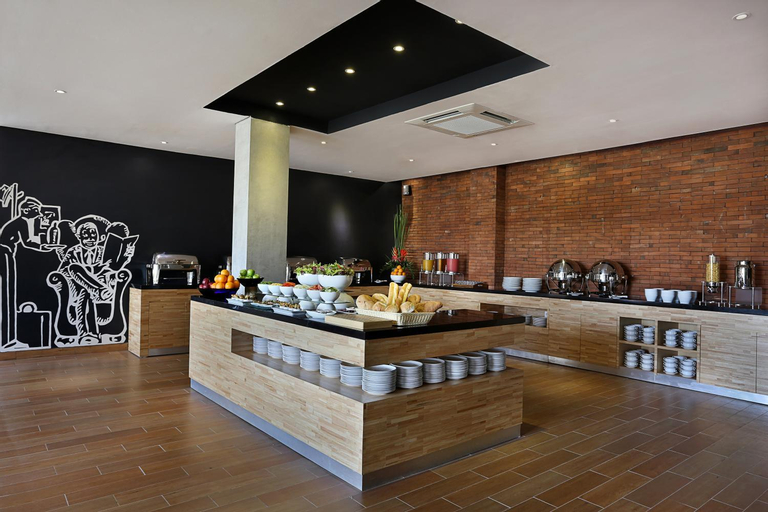Food & Drinks 30