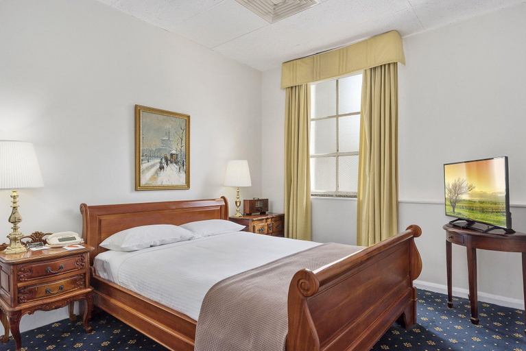Bedroom 18