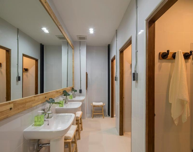Bathroom 30
