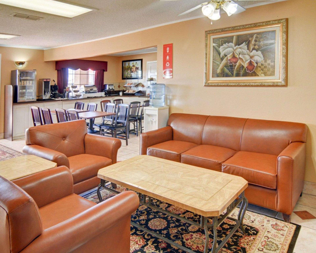 Public Area 2, Super 8 by Wyndham Decatur Texas, Wise