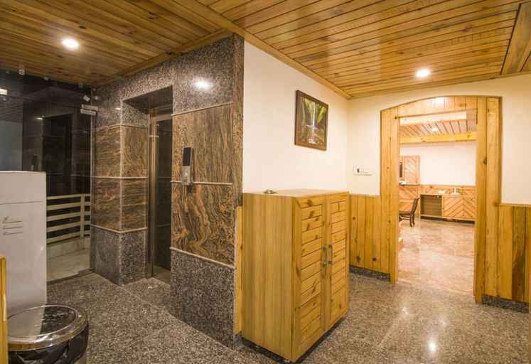 Sport & Beauty, Nadi Mountain view Hotel, Kangra