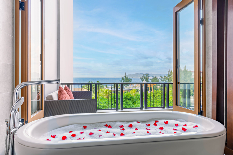 Bathroom 19