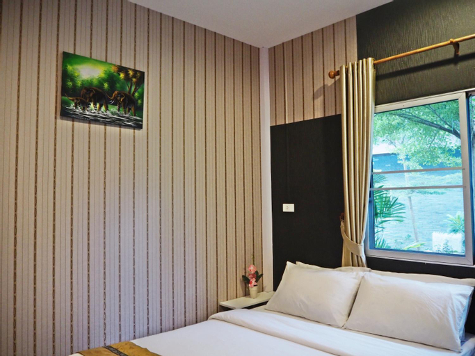 Bedroom 26