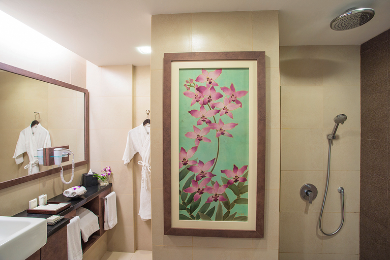 Bathroom 7