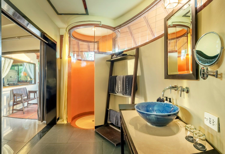 Bathroom 27