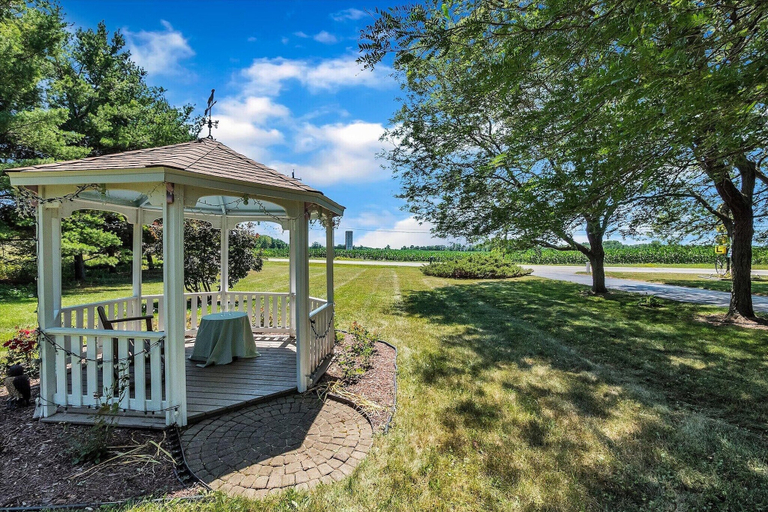 Others 5, Williamston Inn, Ingham