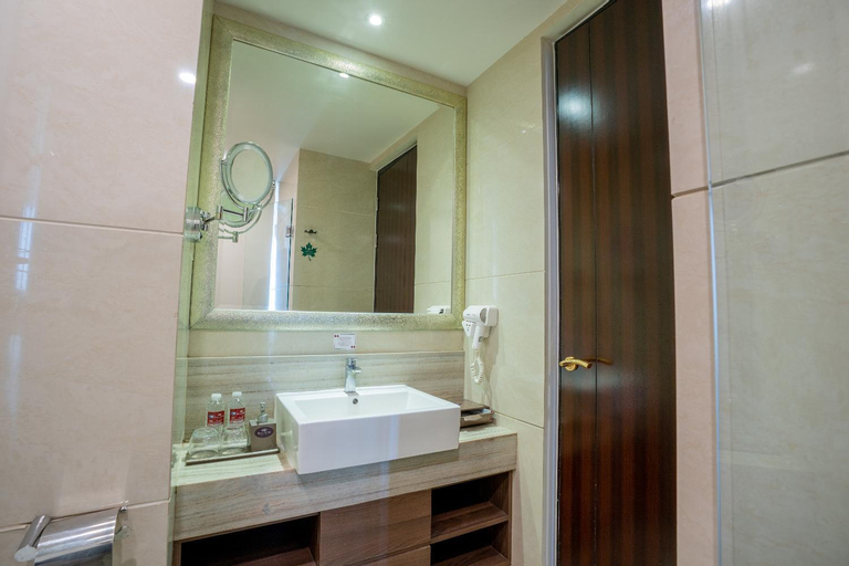 Bathroom 3