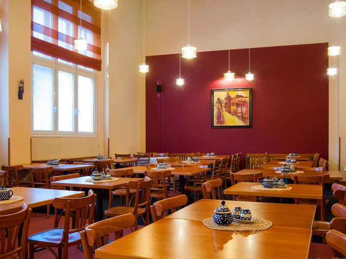 Food & Drinks 5, Cloister Inn Hotel, Praha 1