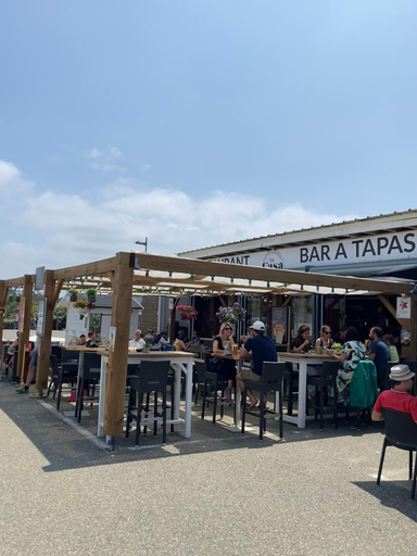 Food & Drinks