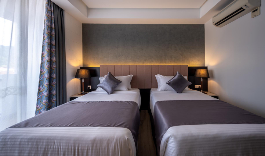 Bedroom 13