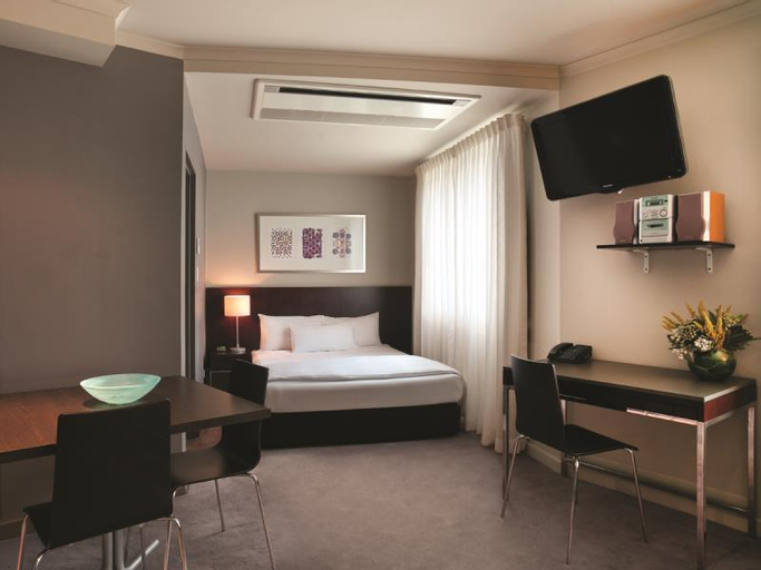 Bedroom 18