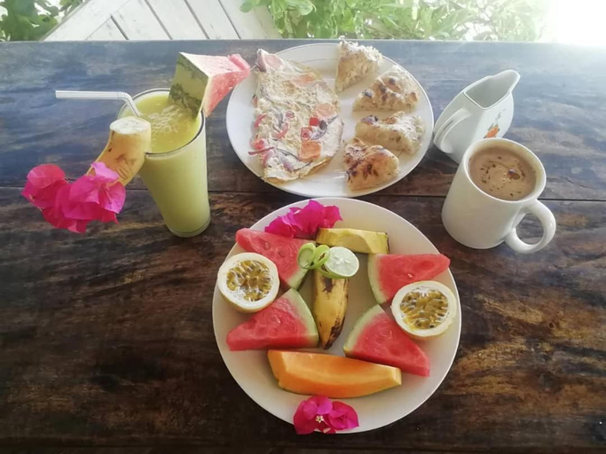 Food & Drinks 5, Sweet Beach Apartments, Kusini