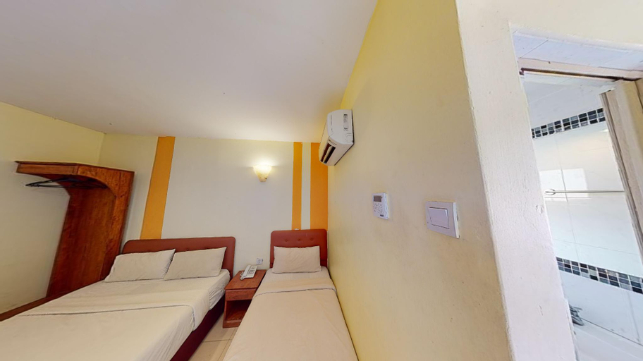 Bedroom 12