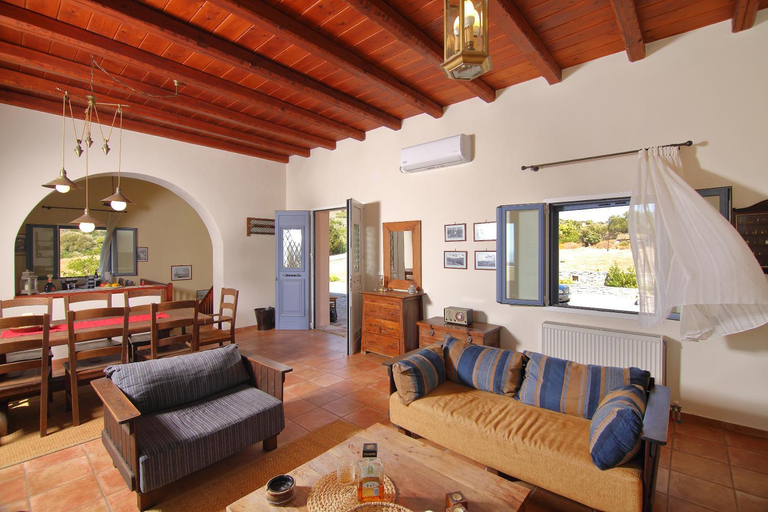 Others 5, Villa Spilies Kythira, Attica