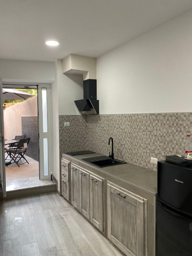 Others 4, Rossella Silver House, Latina