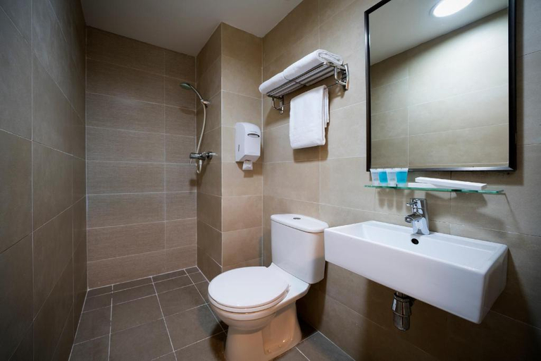 Bathroom 5