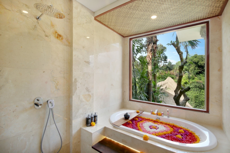 Bathroom 19